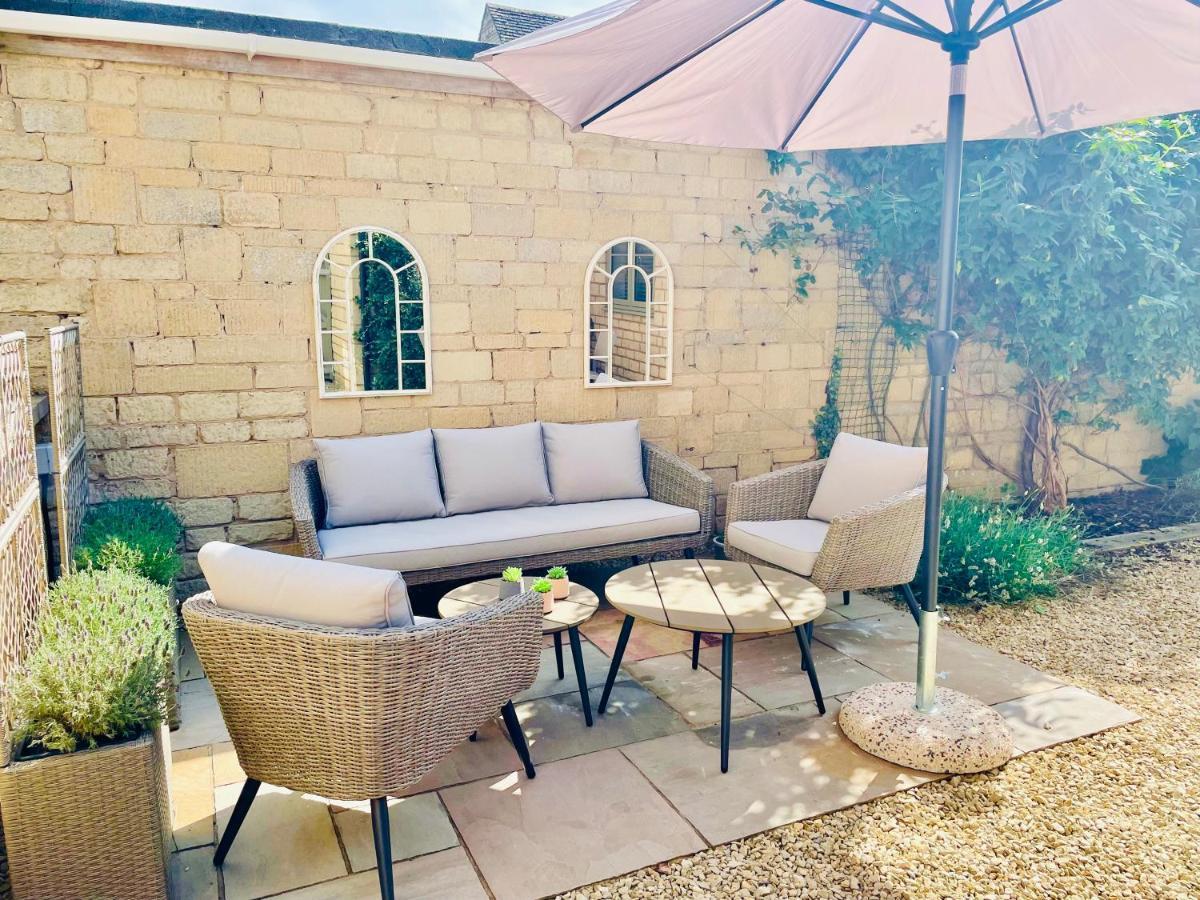 Lavender Lodge Bourton エクステリア 写真